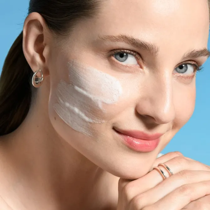 Cera Repair Foam Cleanser