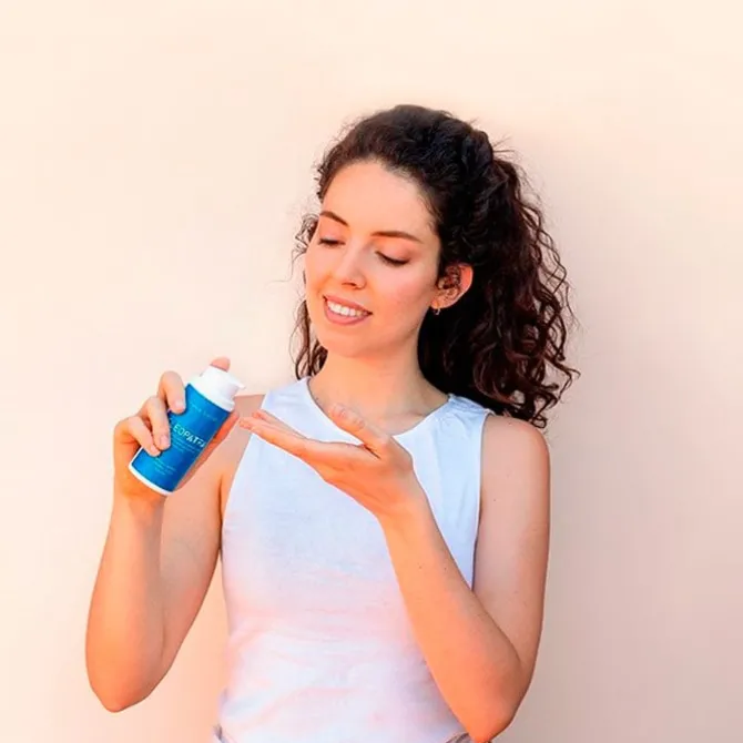 Cleopatra Reparadora de Manos