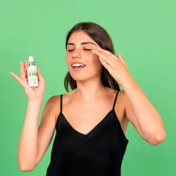 Contorno de Ojos Antiedad