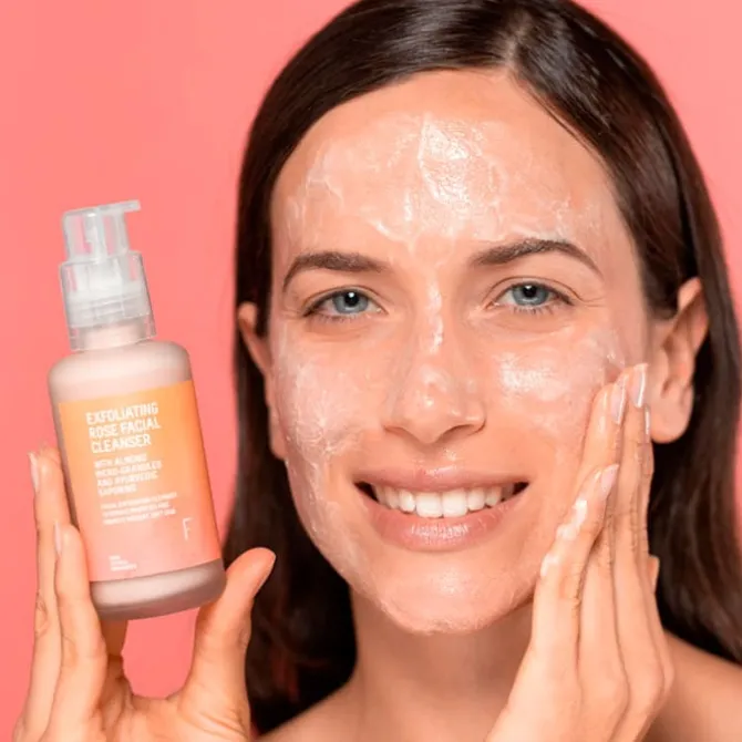Exfoliating Rose Facial Cleanser