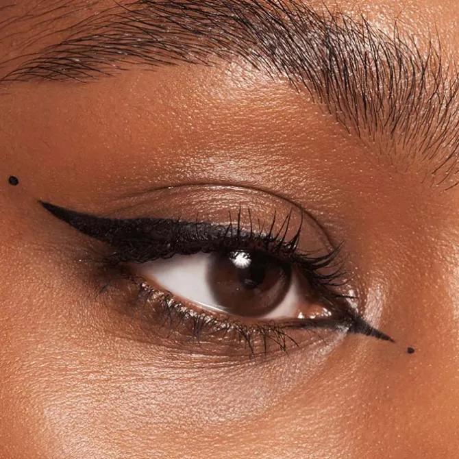 Eyeliner Rotulador de Larga Duración Waterproof