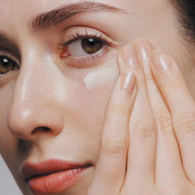 Future Solution LX Eye and Lip Contour Regenerating Cream