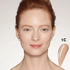 Futurist Soft Touch Brightening Skincealer Concealer