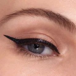 Hyper Easy Liquid Liner