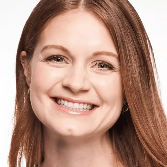 Invisible Cover Base de Maquillaje