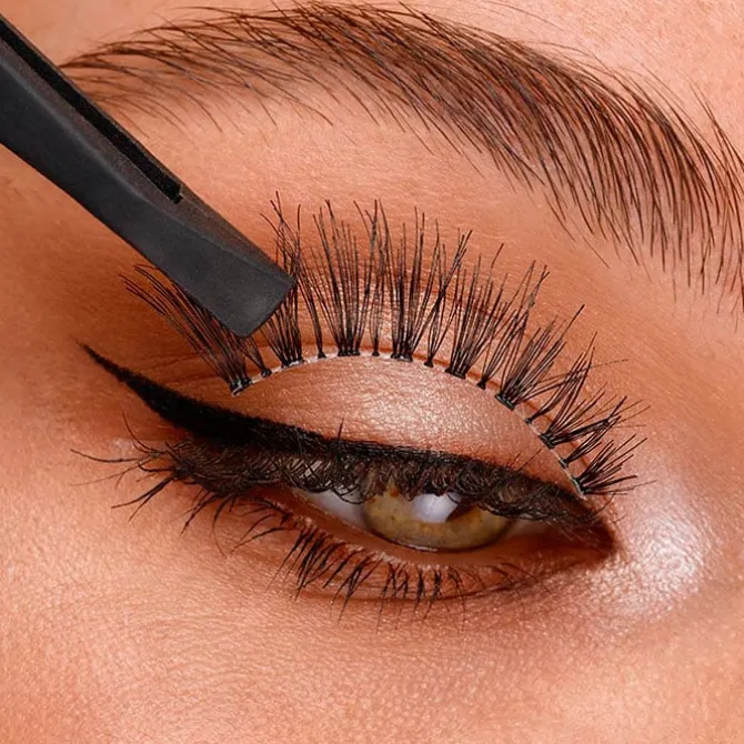 Lash Glue & Eyeliner