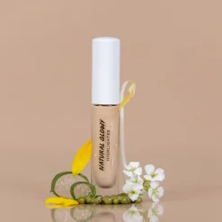 Natural Glowy Highlighter