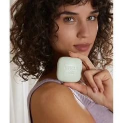 Naturally Clean Exfoliante Facial Sólido Anti-Imperfecciones