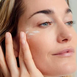 Q10 Plus Contorno de Ojos Anti-Arrugas