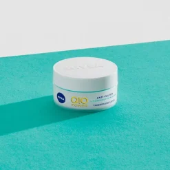 Q10PLUS Anti-arrugas Cuidado de Día SPF15 Piel Mixta