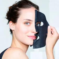 Skin Active Black Mask