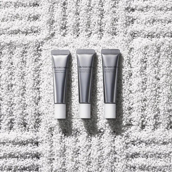 Total Revitalizer Eye